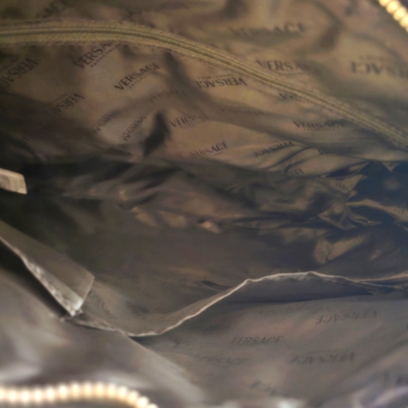 ♨️ONE OF THE FIRE PRIZES OUT OF 50 ENTRIES!♨️NEW!! VERSACE HANDBAG, STRAP, DUSTY - Picture 5 of 7